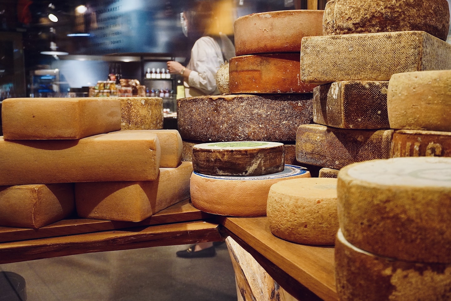Shop Jelmoli Humidor - say cheese - Swiss cheese (naturli-ag)
photo made by rouichi / switzerland