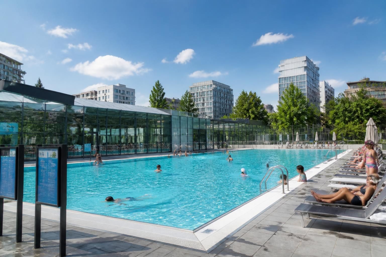 découvrez toutes les informations pratiques, horaires et avis sur la piscine clic à clichy pour profiter pleinement de votre baignade.